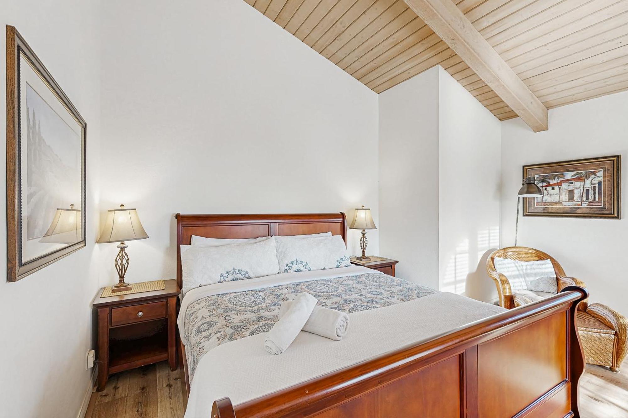 Sunny'S Santa Barbara Beach House Exterior photo